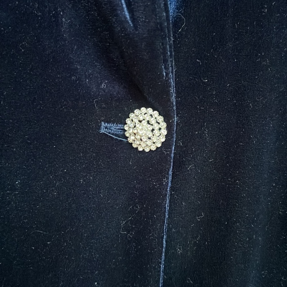 Stunning blue Tahari blazer with Jewled button. 
Size Large. - Picture 2 of 6